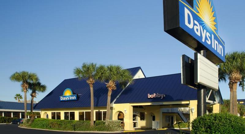 Days Inn By Wyndham Cocoa Cruiseport West At I-95/524 Buitenkant foto