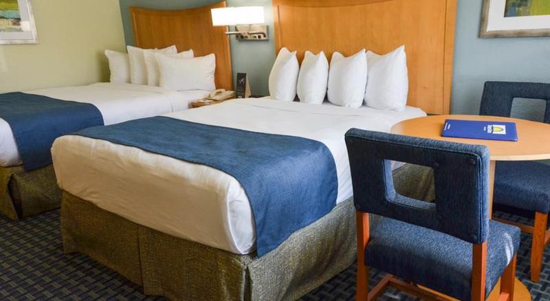 Days Inn By Wyndham Cocoa Cruiseport West At I-95/524 Buitenkant foto