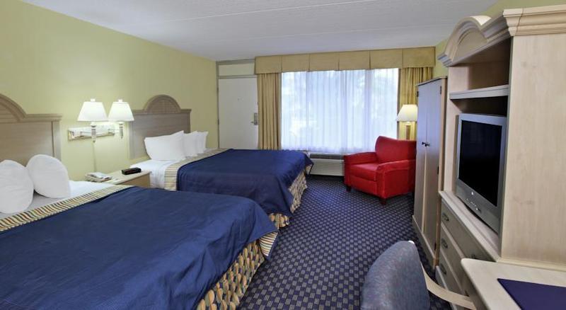 Days Inn By Wyndham Cocoa Cruiseport West At I-95/524 Buitenkant foto
