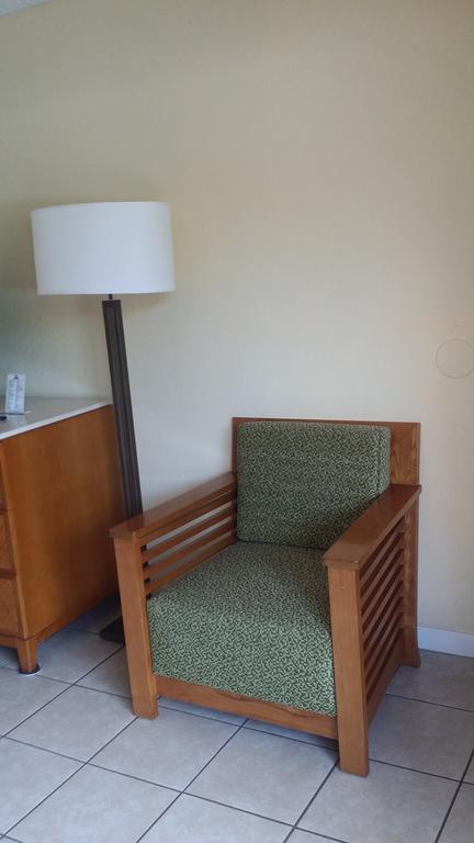 Days Inn By Wyndham Cocoa Cruiseport West At I-95/524 Buitenkant foto