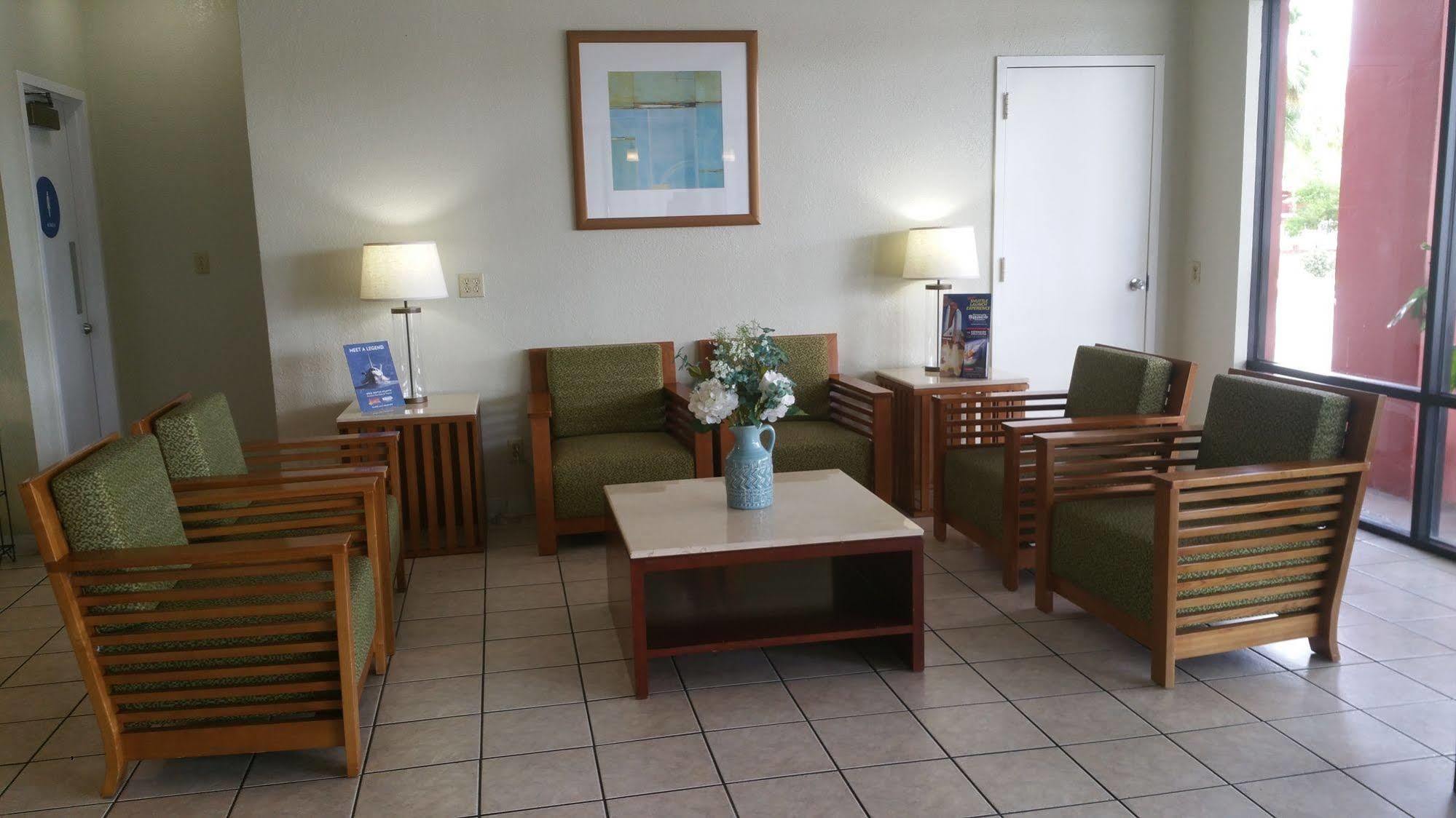 Days Inn By Wyndham Cocoa Cruiseport West At I-95/524 Buitenkant foto